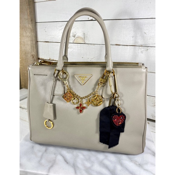 Prada Saffiano Galleria Double Zip Shoulder Bag - Picture 2 of 14